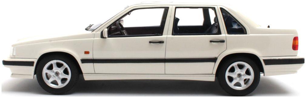 Cult 1:18 Scale Volvo 850 GLT White 1991-1994