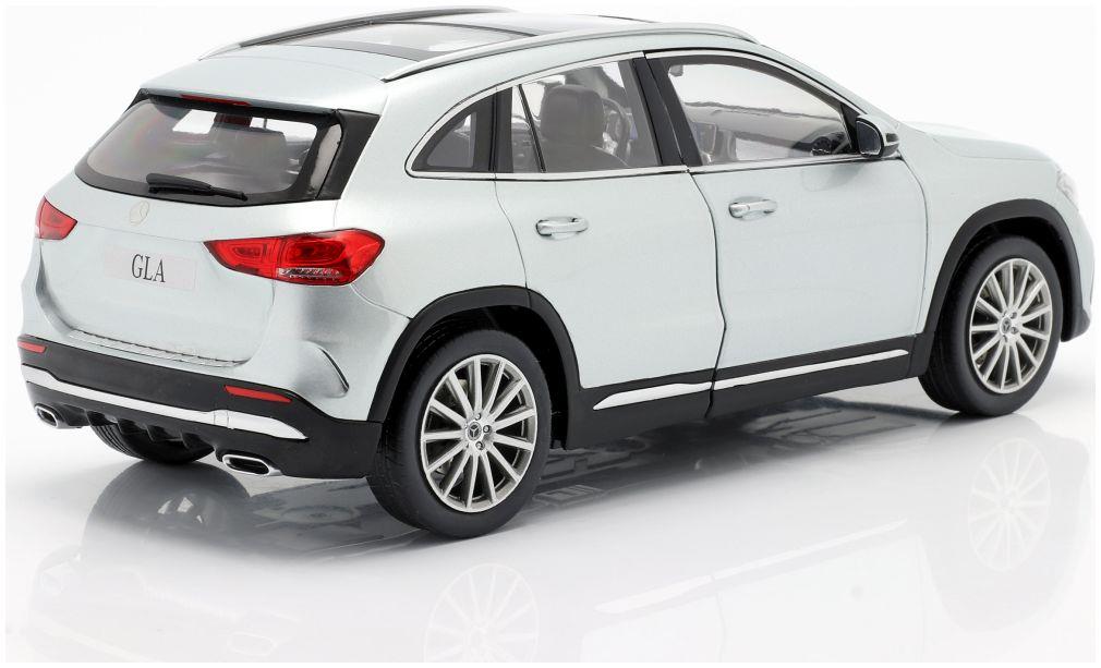Dealer Model 1:18 Scale Mercedes GLA-Class (H247) 2020 Iridium Silver 1:18 - Z-Models