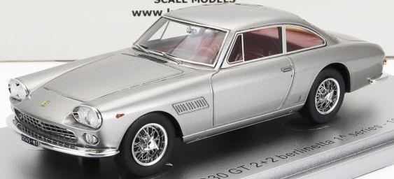 Kess 1:43 Scale Ferrari 330 GT 2 + 2 Berlinetta 1 Series 1964 Silver