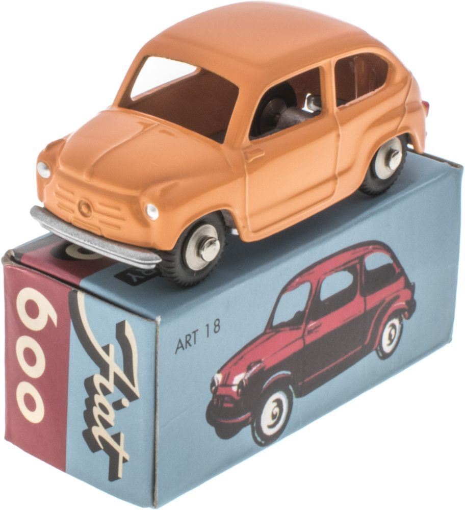 Atlas Editions 1:48 Scale Fiat 600 Berlina - Orange Mercury Collection by Hachette