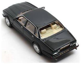 Matrix 1:43 Scale Jaguar XJR (XJ40) British Racing Green 1991-1994
