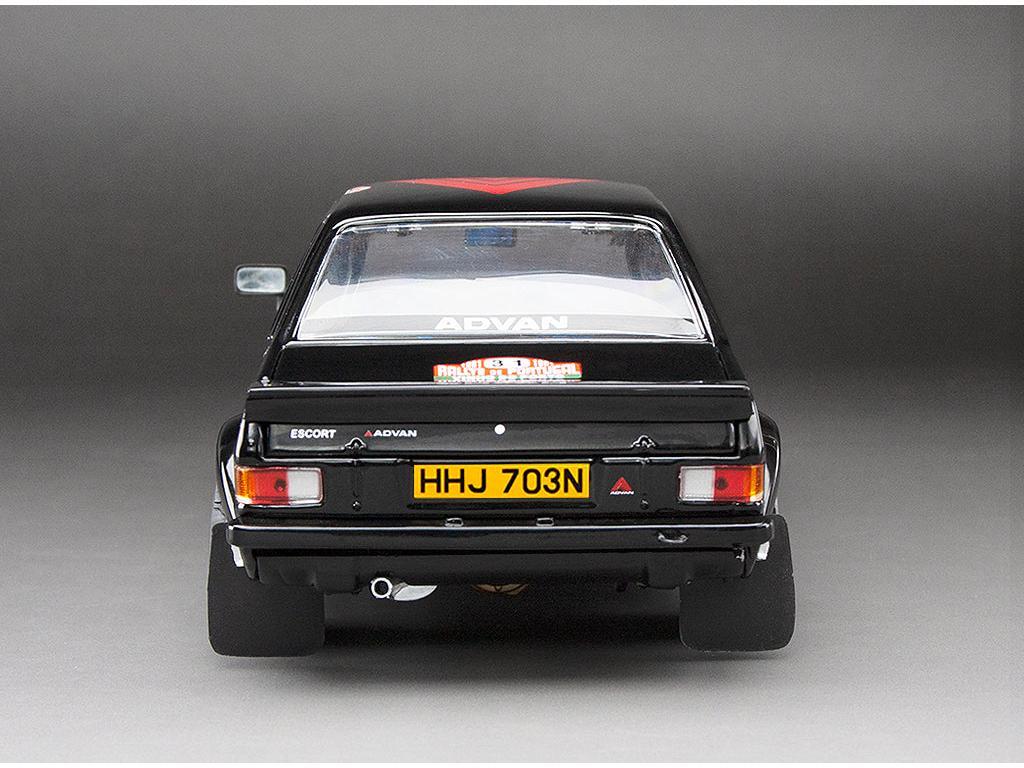 Sunstar 1:18 Scale Ford Escort RS1800 #31 Shinozuka K.Harris B Rallye de Portugal Vinho do Porto 1981