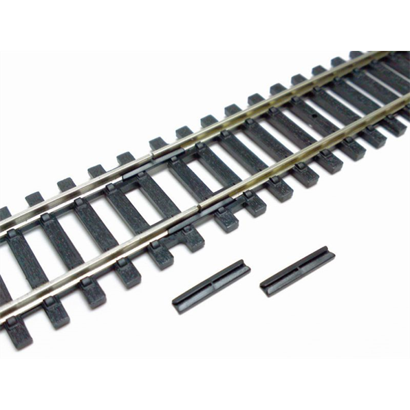 Hornby 1:76 / H0 / 00 Scale Insulated Fishplates (Pack 12)