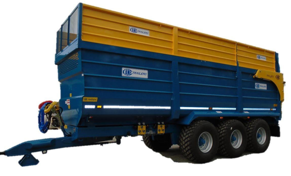Britains 1:32 Scale Kane Tri-Axel Halfpipe Silage Trailer