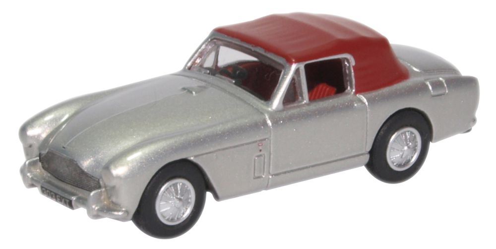 Oxford Diecast 1:76 Scale Aston Martin DB2 Mk3 DHC Snow Shadow Silve