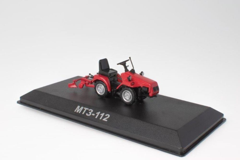 Atlas Editions 1:43 Scale MTZ-112 - Belarus - Minsk - 1986-1992 Tractors: history, people, Machinery Colle