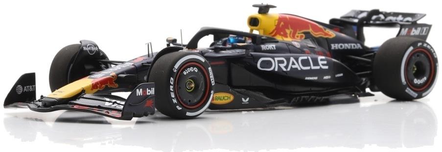 Spark 1:43rd Scale Red Bull Oracle Racing RB21 #1 Winner Abu Dhabi GP 2025 Max Verstappen w/Pit Board