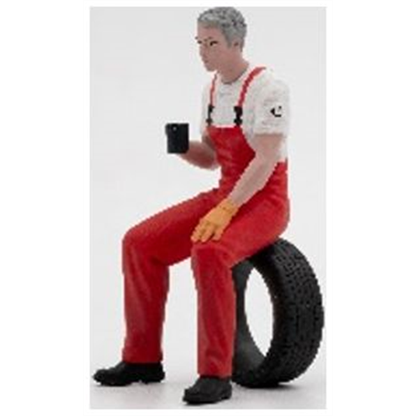Atlantic Display Cases 1:24 Scale Nick Sitting on Tyre Figurine
