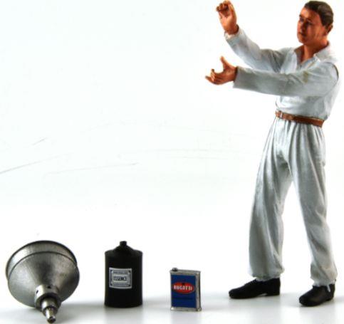 LE Mans Miniatures 1:18 Scale Lucien Figure Remplisseur d'Essence Bugatti T59 White Overall