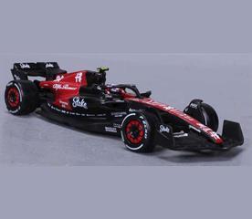 Burago 1:43 Scale Alfa Romeo F1 Team Orlen C43 #24 Zhou Guanyu - W/Case + Figure