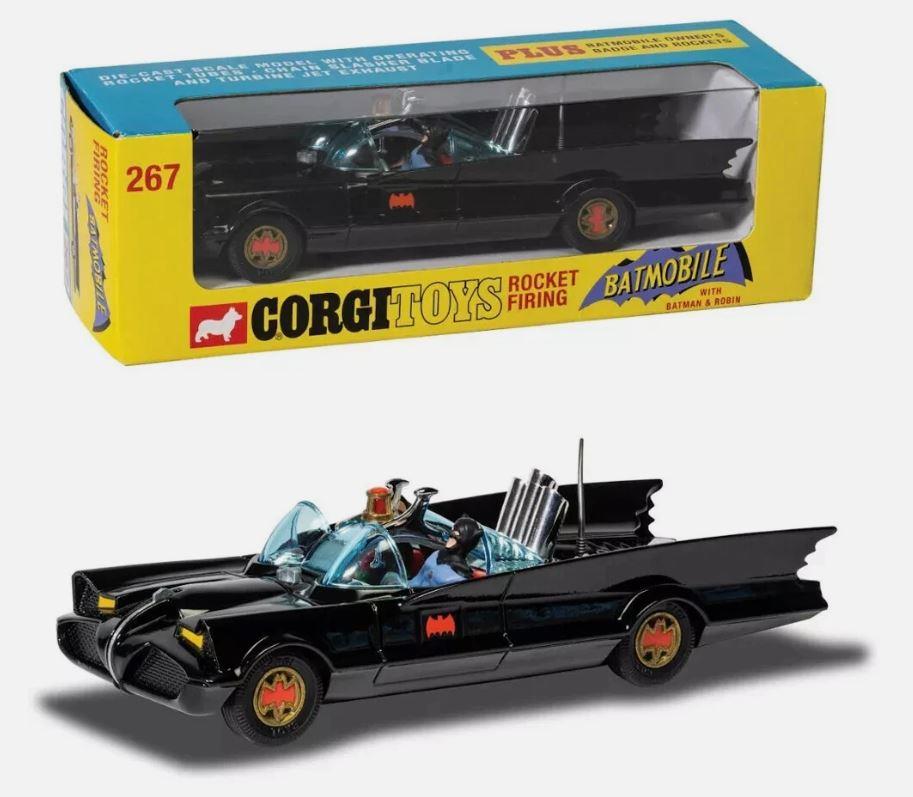 Corgi RT26701 1/46 Scale Rocket Firing Batmobile Batman & Figures