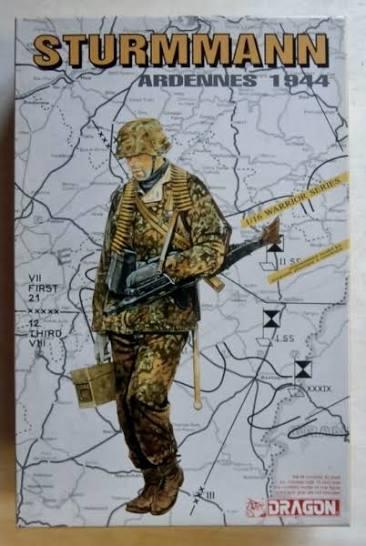 Dragon 1604 1/16 Scale German Waffen SS Assault (Ardennes 1944) Model Kit WEST WALL