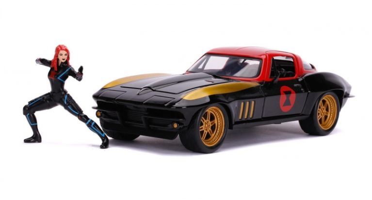 Jada 1:24 Scale Chevy Corvette 1966 and Black Widow Figure