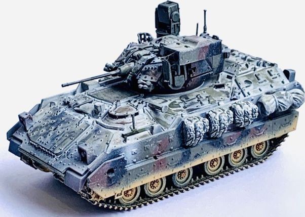 Dragon 1:72 Scale M2A3 Bradley Snowy Version