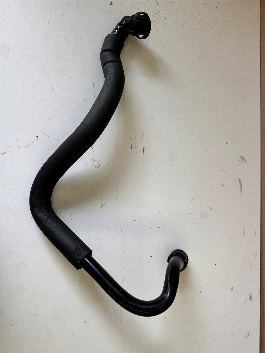 Range Rover Evoque 2.0 Petrol 2015-2018 Crankcase Breather Hose LR110305