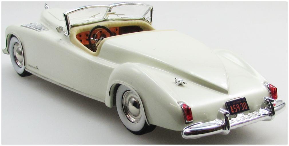 Esval 1:43 Scale Maverick Sportster w/Disc Wheels White 1952
