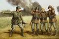 Hobbyboss 1:35 Scale Kursk - Bailout from the pocket