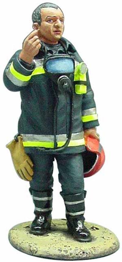 Atlas Editions 1:32 Scale Fireman - Barcelona - firedress Spain 2002