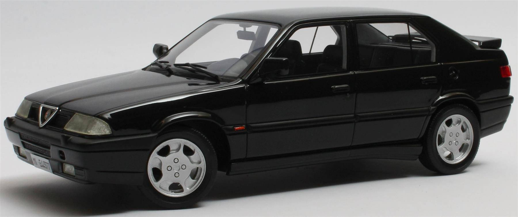 Cult 1:18 Scale Alfa Romeo 33 S QV Permanent 4 Black 1991
