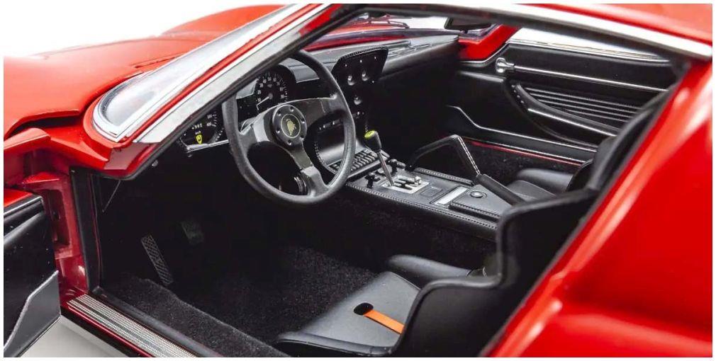 Kyosho 1:12 Scale Lamborghini Miura SVR Red