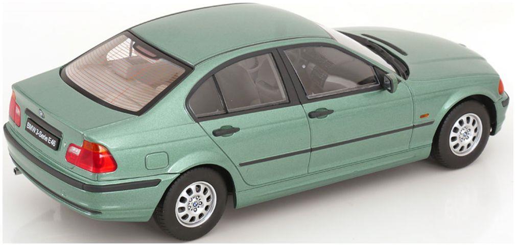 KK Scale 1:18th Scale BMW 3 Series E46 Sedan 1999 Green Metallic