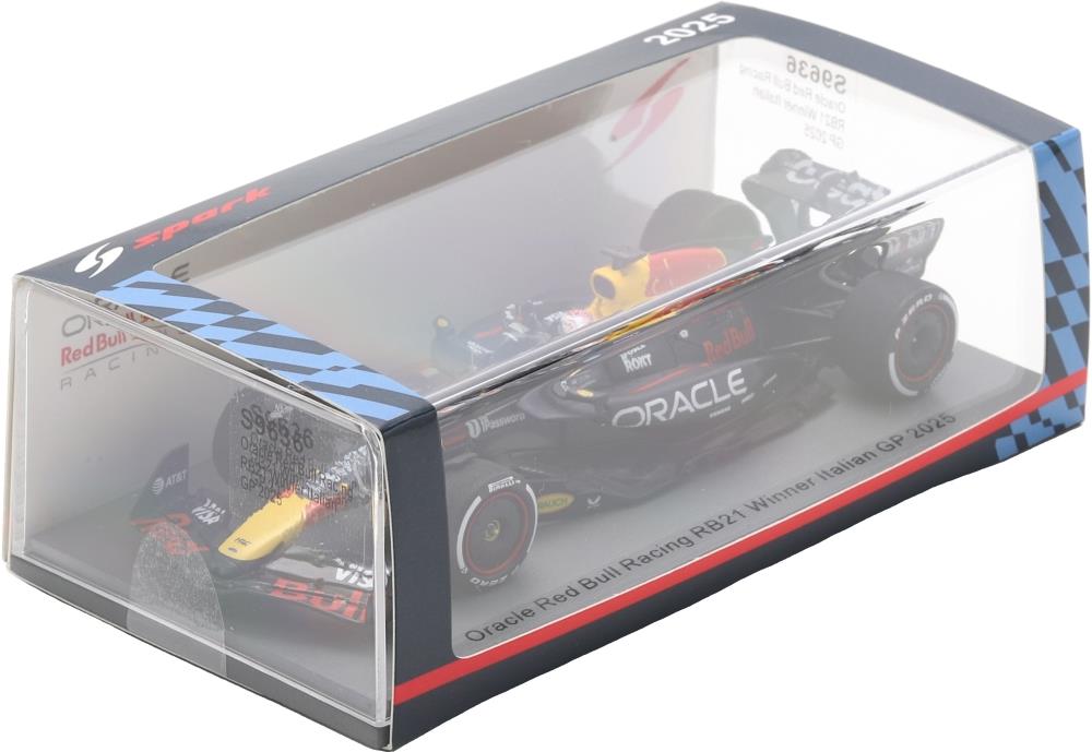 Spark  1:43rd Scale Red Bull Racing RB21 #1 Winner Italian GP 2025 Vestappen Oracle 50 Wins w/Pit Board