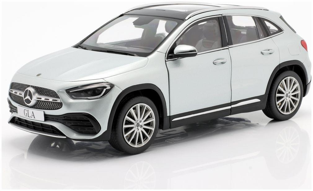 Dealer Model 1:18 Scale Mercedes GLA-Class (H247) 2020 Iridium Silver 1:18 - Z-Models
