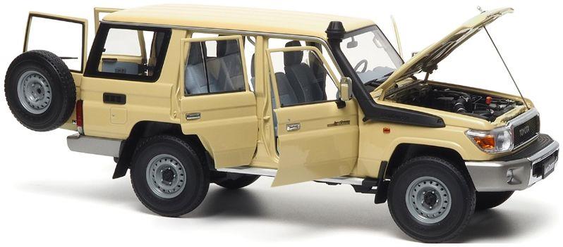 Almost Real 1:18th Scale Toyota Land Cruiser 76 2017 Beige