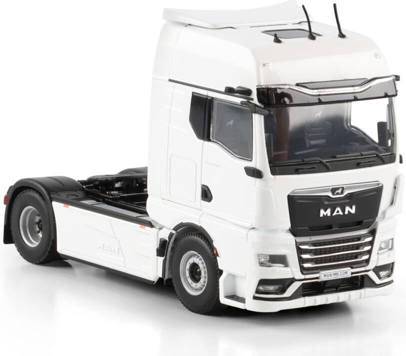WSi 1:50th Scale MAN TGX GX 4x2 White Line