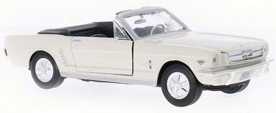 Motormax 1:18 Scale Ford Mustang 1964 Conv - white