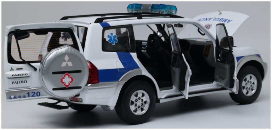 Sun Star 1:18th Scale Mitsubishi Pajero V73
Shanghai Medical Emergency Centre