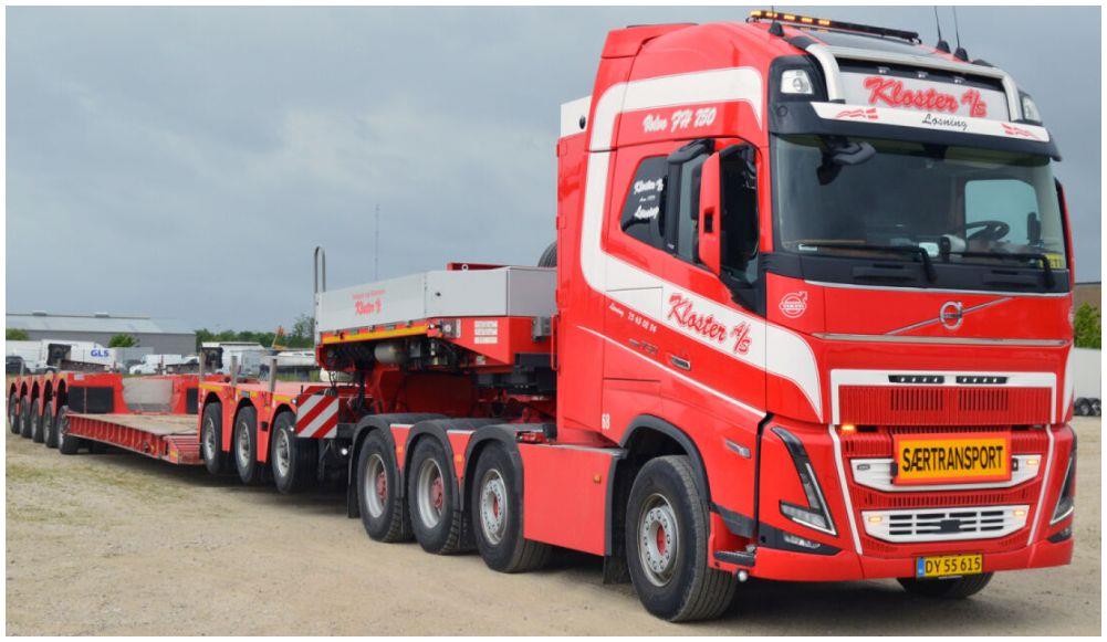 WSi 1:50th Scale Volvo FH5 Globetrotter XL 8x4 Low Loader w/Dolly 3 Axle 8 Axle Kloster A/S