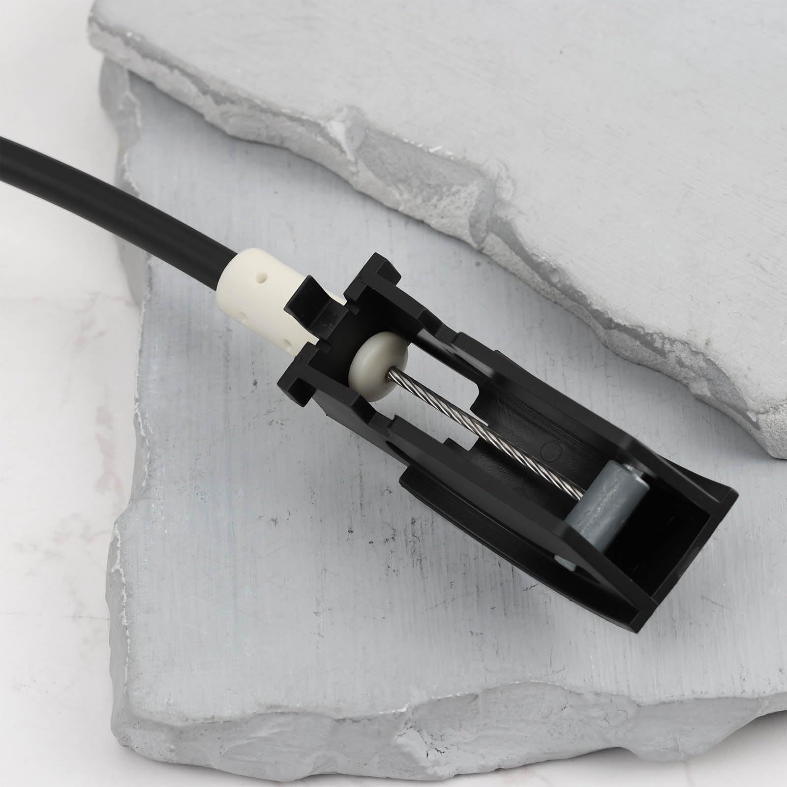 Land Rover Freelander 2  2006-2014 Front Door Release Cable LR019819