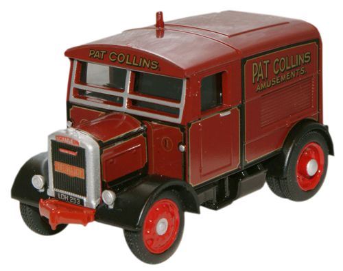 Oxford Diecast 1:76 Scale Scammell Showtrac - Pat Collins The Major