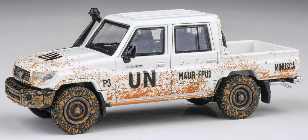 Paragon  1:64th Scale Toyota Land Cruiser LC79 UN Minusca Off Road Effect 2014 (LHD)