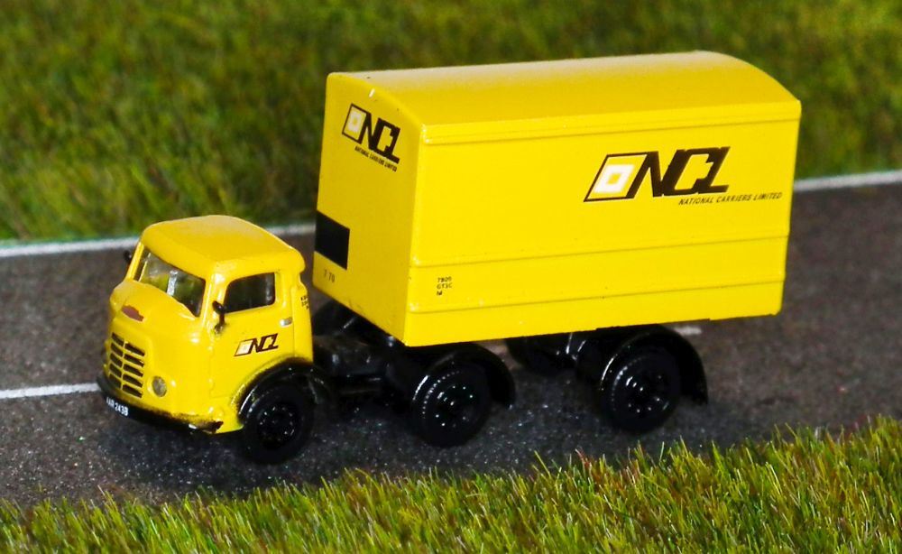 B-T Models 1:148 Scale Karrier Bantam Artic Van National Carriers