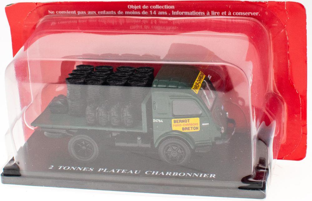 Atlas Editions 1:43 Scale Renault 2 Tonnes Plateau Charbonnier 1947 Renault Commercial Collection - Blister