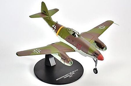 Atlas Editions 1:72 Scale Messerschmitt Me 262 A-1A - Heinrich Bar 1945 - Fighters of WWII - Atlas