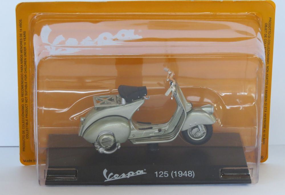 Atlas Editions 1:18 Scale Vespa 125 1948 Vespa Collection in 1:18