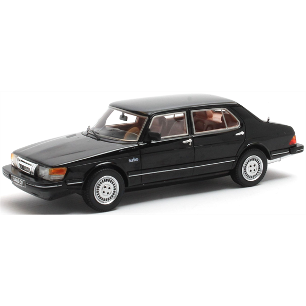 Matrix 1:43 Scale Saab 900 CD Turbo Black