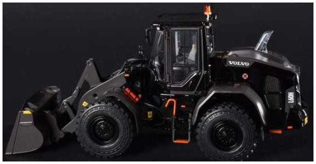 AT Collections 1:32 Scale Volvo L60H Wheel Loader Limited Black Edition w/Bucket on Michelin 20-5 R25 XHA2