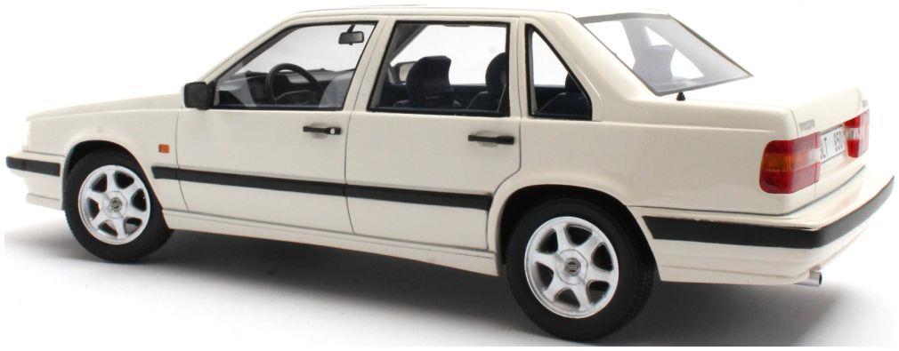 Cult 1:18 Scale Volvo 850 GLT White 1991-1994