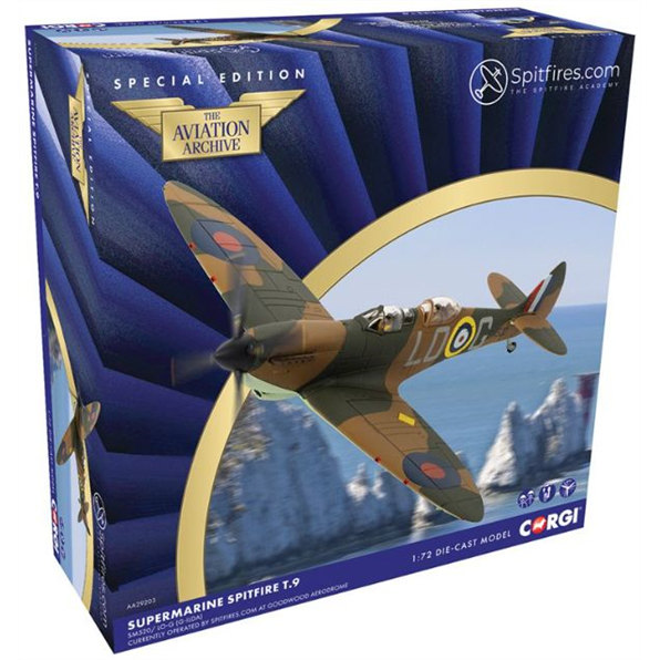 Corgi 1:72 Scale Supermarine Spitfire T9 SM520/ LO-G G-ILDA as Spitfire Mk I X4382 LO G RAF #602 Sqn
