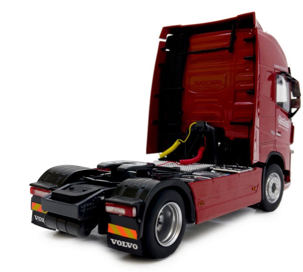 Marge Farm Models 1:32nd Scale Volvo FH16 Nooteboom 4x2