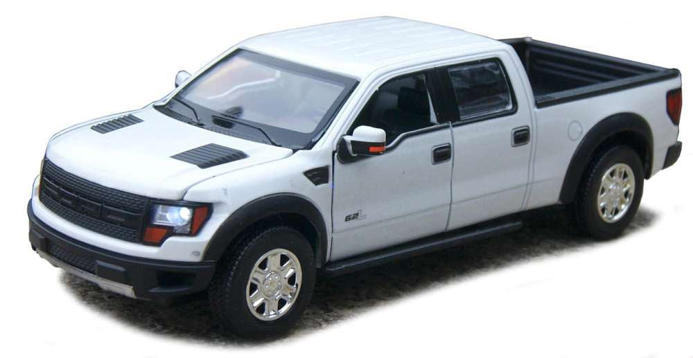 Maisto 1:24 Scale Ford F-150 Raptor Se Trucks 2017 - White
