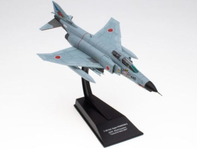 Atlas Editions 1:100 Scale F-4EJ Kai Super Phantom II JASDF 302nd Sqd Tactical Air Meet 2001