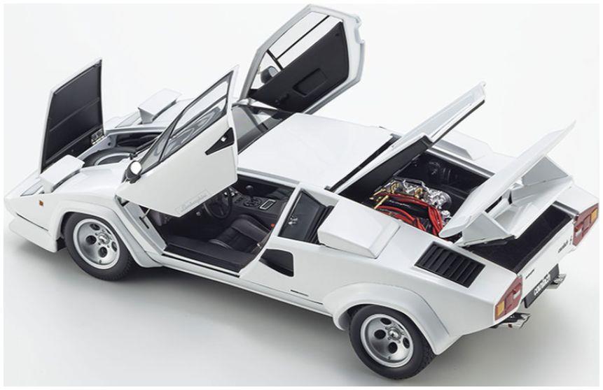 Kyosho  1:18th Scale Lamborghini Countach LP400 S White