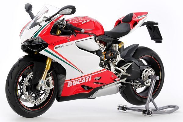 Tamiya 1:12 Scale Ducati Panigale 1199 S Tricolore