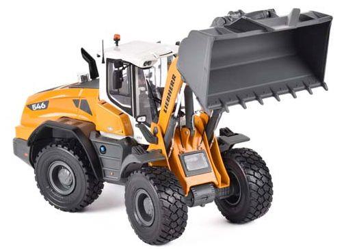 AT Collections 1:32nd Scale Liebherr L 546 G8 Wheel loader
Earthmoving bucket - Michelin XLD65 650/65R25 Tyres