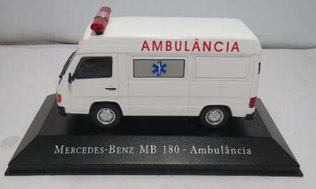 Atlas Editions 1:43 Scale Mercedes MB180 - Ambulancia